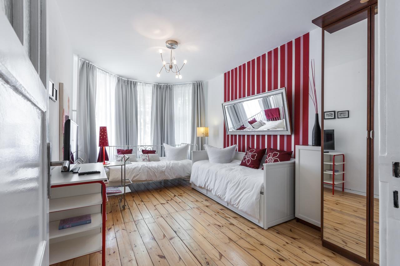 Elegantes 2-Zimmer-Apartment Im Kiez Von Prenzlauer Berg Berlino Esterno foto