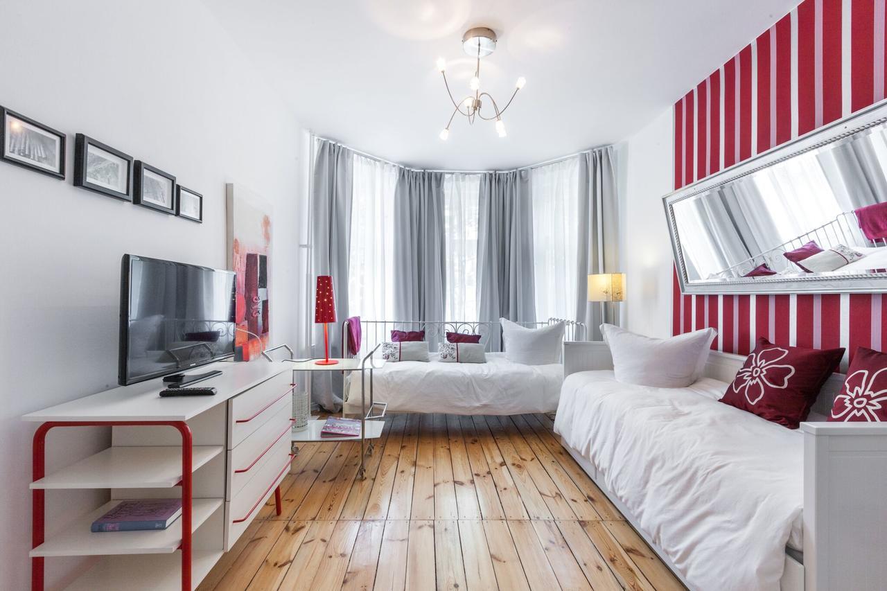 Elegantes 2-Zimmer-Apartment Im Kiez Von Prenzlauer Berg Berlino Esterno foto